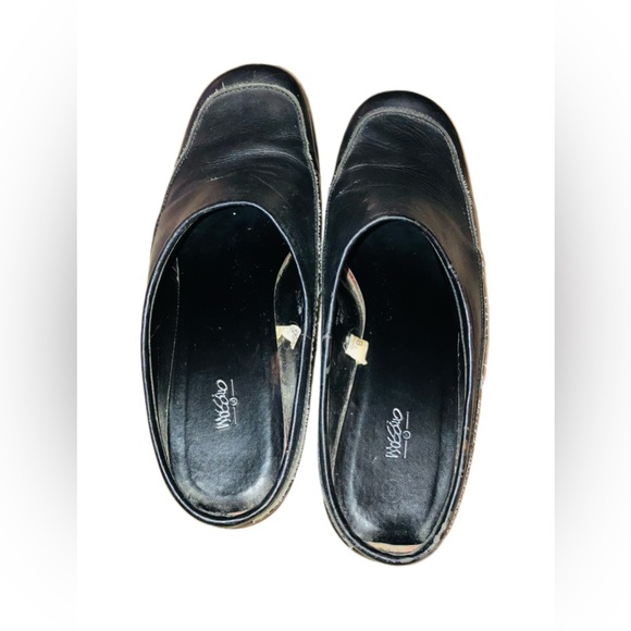 Vintage Mossimo Leather Mules - Picture 2 of 3